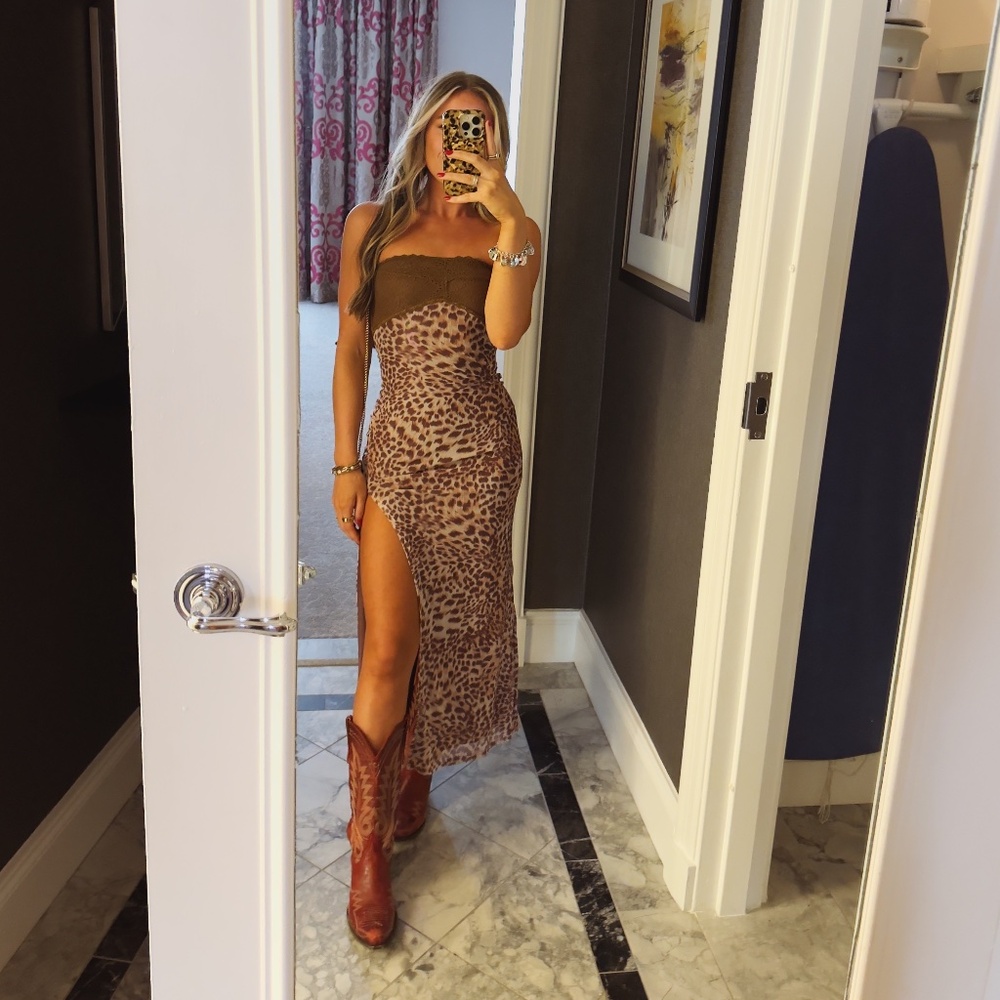 Princess Polly Raidein Strapless Maxi Dress Leopard - Picture 3 of 4